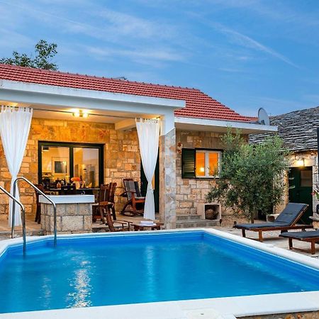 Villa Oaza Primosten With Heated Pool エクステリア 写真