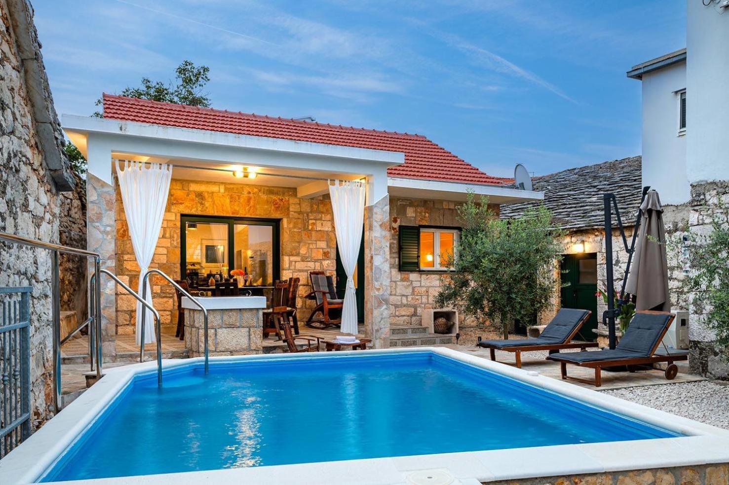 Villa Oaza Primosten With Heated Pool エクステリア 写真