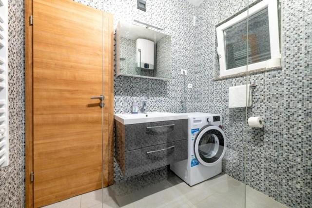 Villa Oaza Primosten With Heated Pool エクステリア 写真