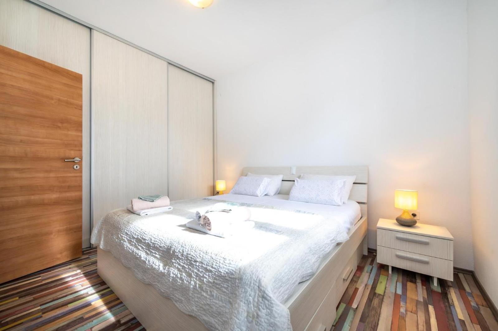 Villa Oaza Primosten With Heated Pool エクステリア 写真