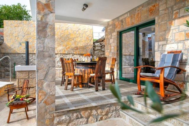 Villa Oaza Primosten With Heated Pool エクステリア 写真