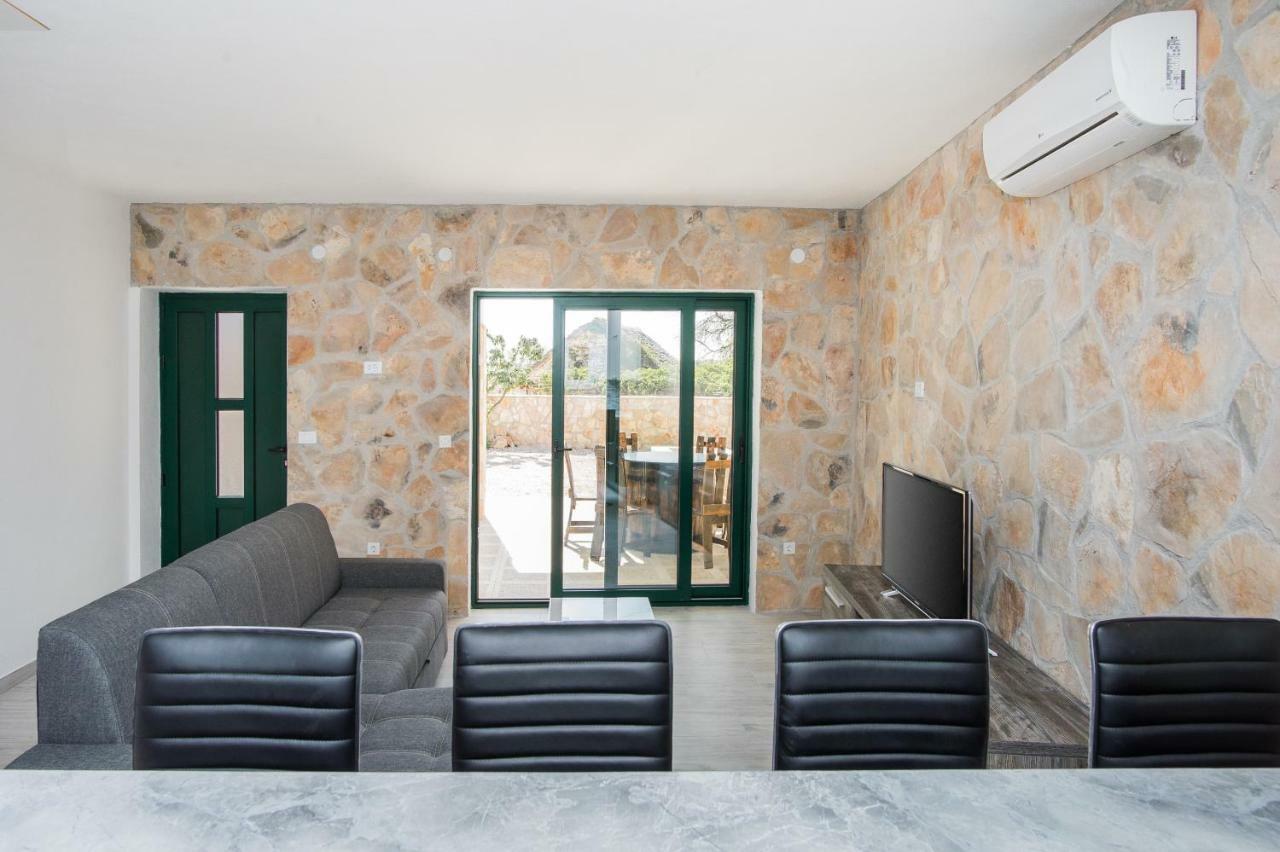 Villa Oaza Primosten With Heated Pool エクステリア 写真