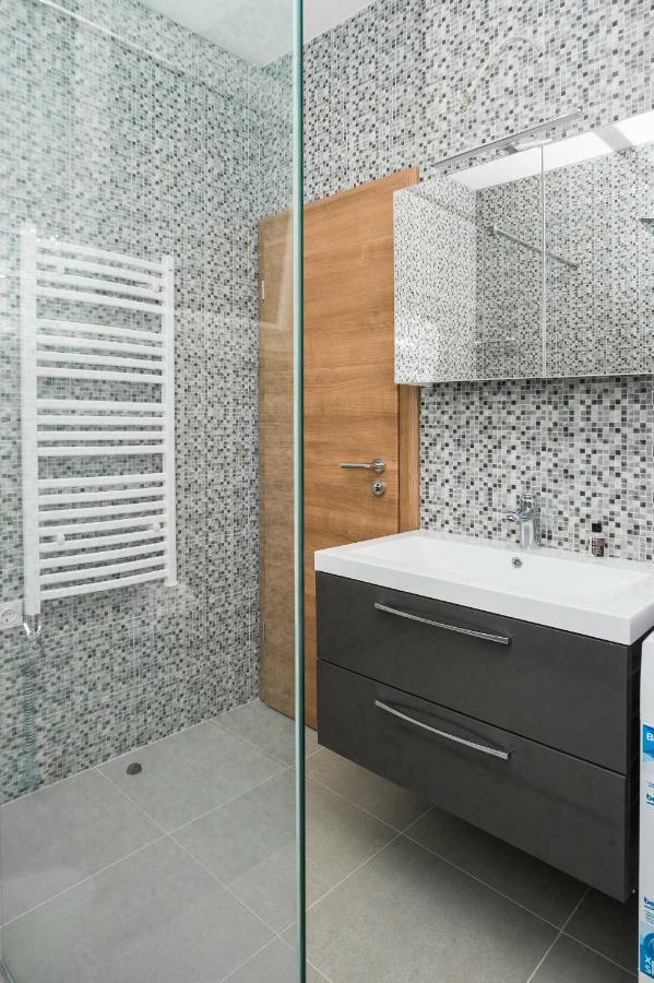 Villa Oaza Primosten With Heated Pool エクステリア 写真