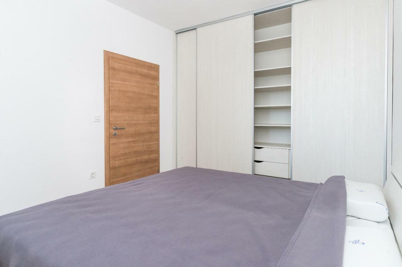 Villa Oaza Primosten With Heated Pool エクステリア 写真