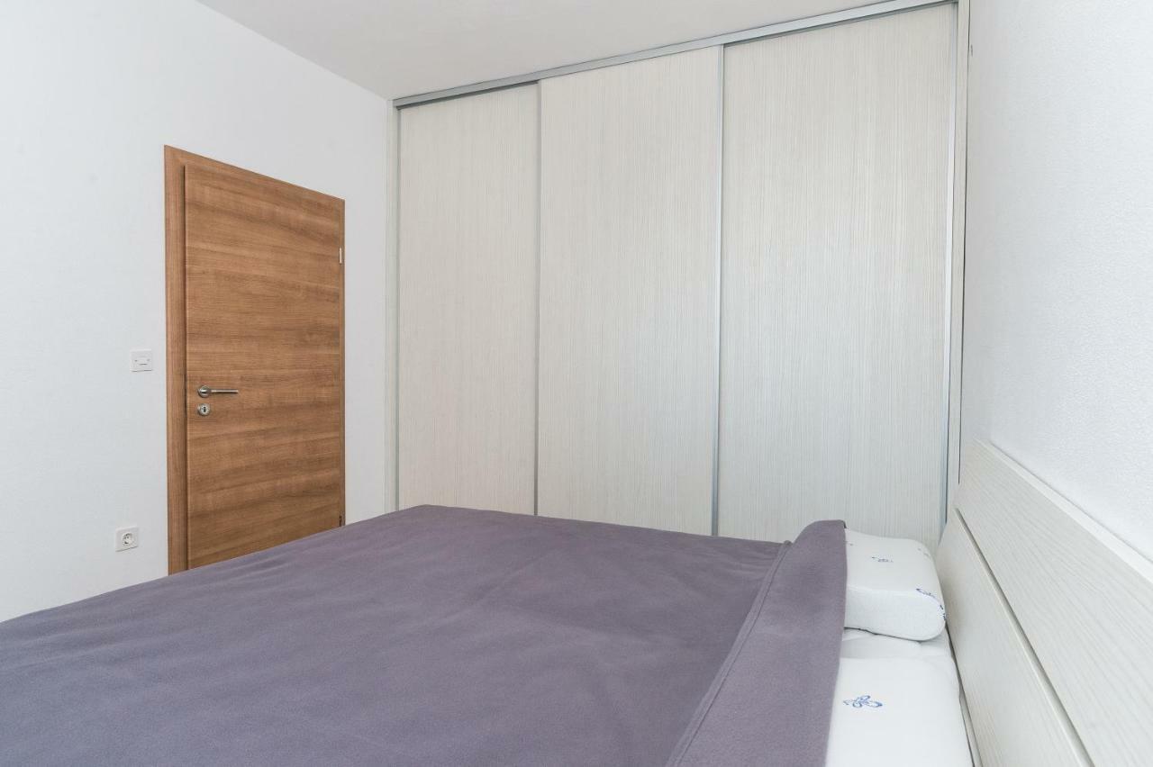 Villa Oaza Primosten With Heated Pool エクステリア 写真