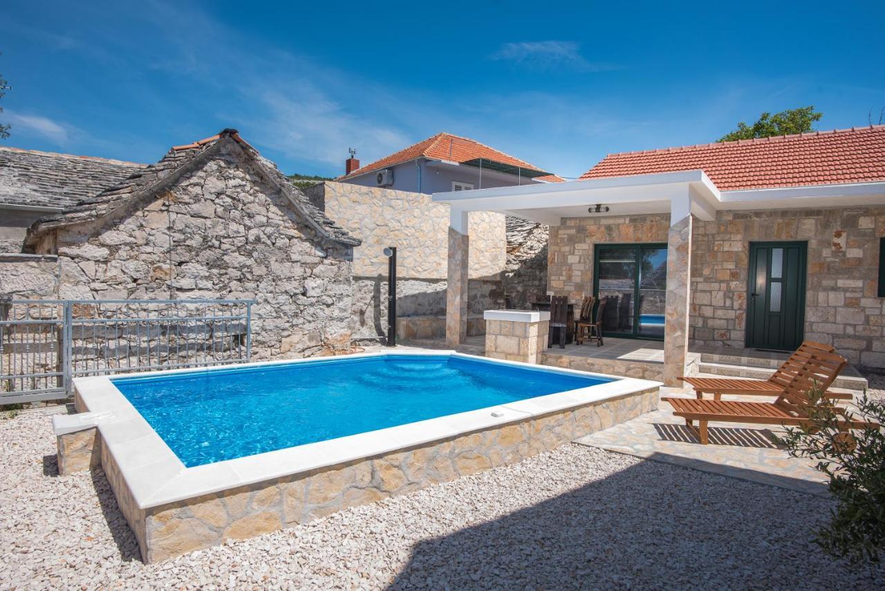 Villa Oaza Primosten With Heated Pool エクステリア 写真